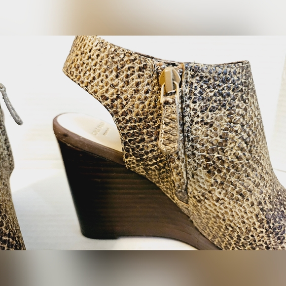 Cole Haan Ripley Sandstone Snake print Wedge Sandal - Picture 8 of 12